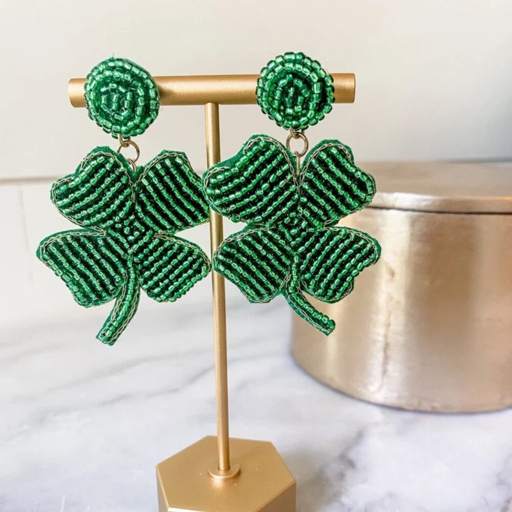 Brand NEW St Patrick's Day Irish Shamrock Clover Seed Beaded Boutique Earrings
